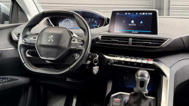 Peugeot 3008 image 1