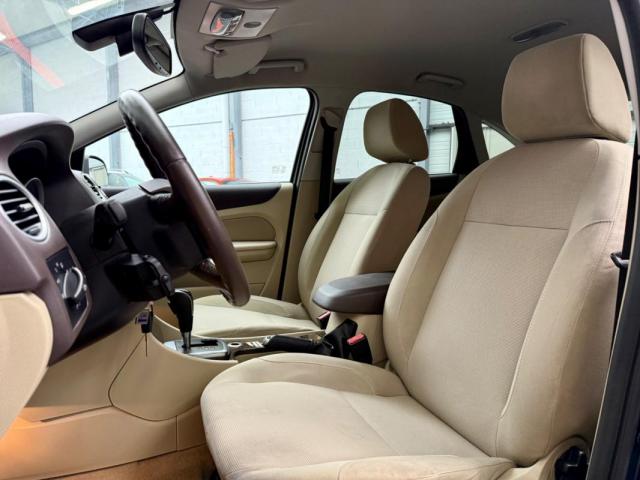 Ford Focus image 4