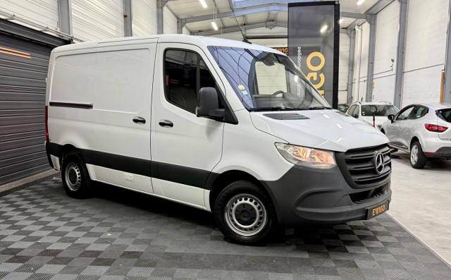 Mercedes Benz Sprinter image 4
