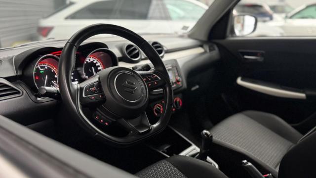 Suzuki Swift image 6