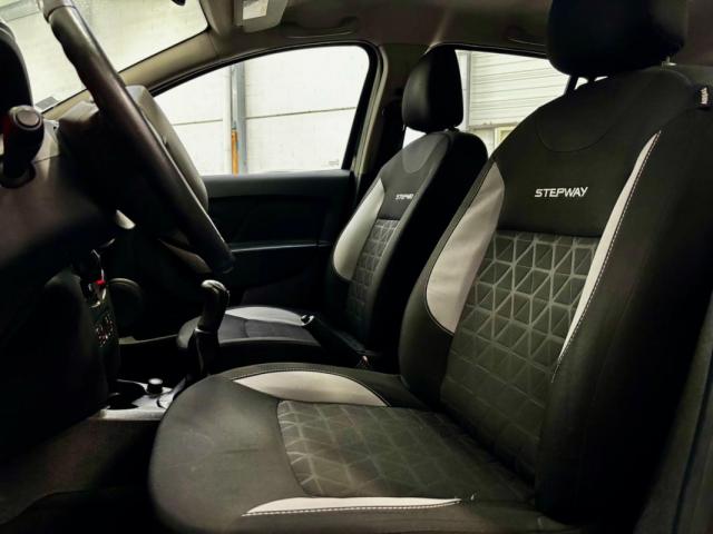 Dacia Sandero image 2