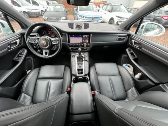 Porsche Macan image 2
