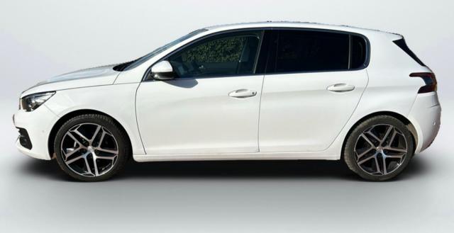 Peugeot 308 image 2