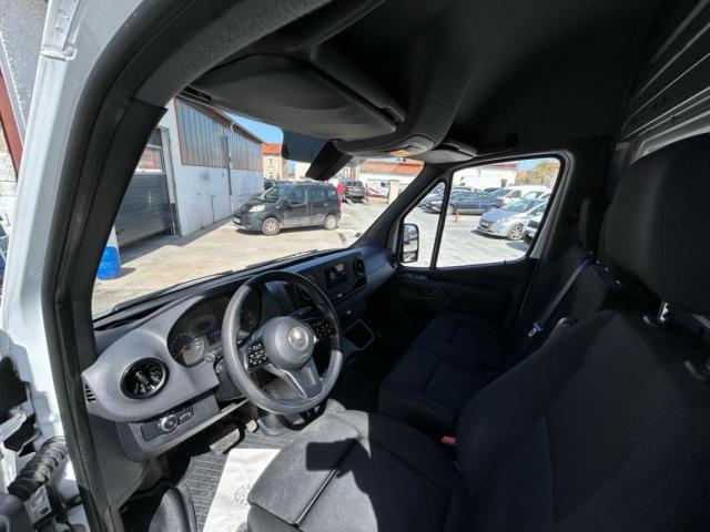 Mercedes Benz Sprinter image 8