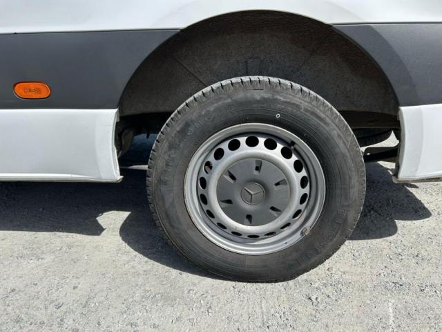 Mercedes Benz Sprinter image 4