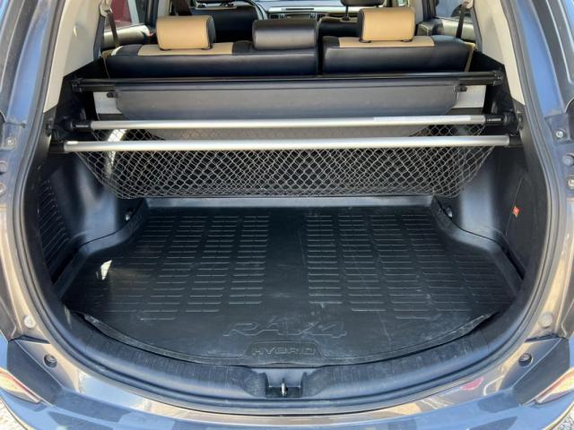 Toyota Rav4 image 4