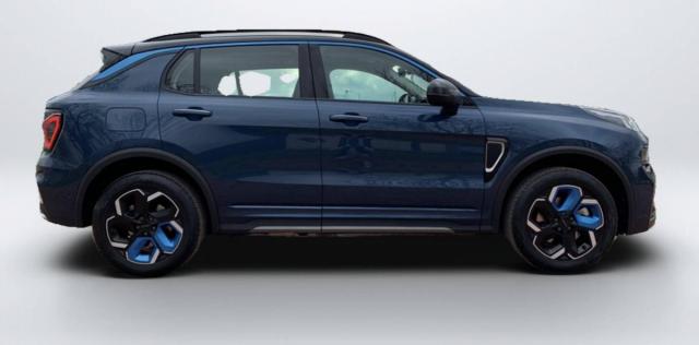 Lynk & Co 01 image 4