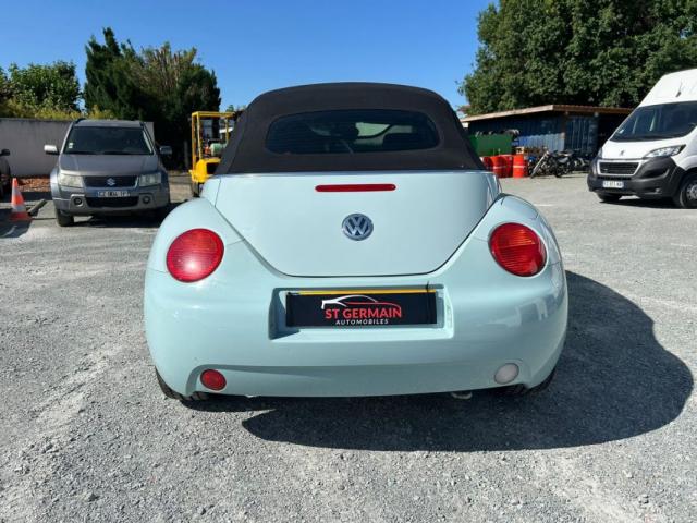 Volkswagen New Beetle image 8