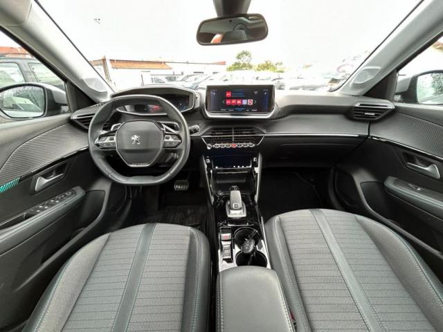 Peugeot 208 image 7