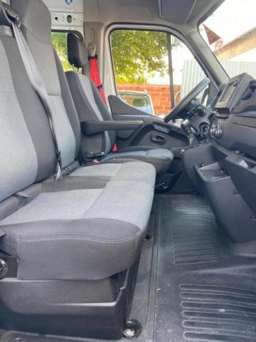Renault Master image 3