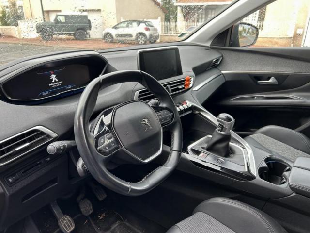 Peugeot 3008 image 1