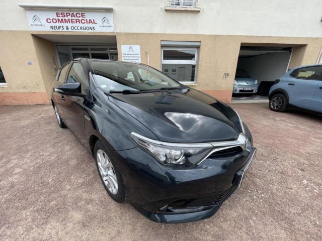 Toyota Auris image 4
