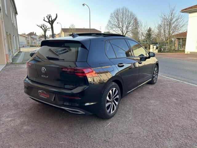 Volkswagen Golf image 8