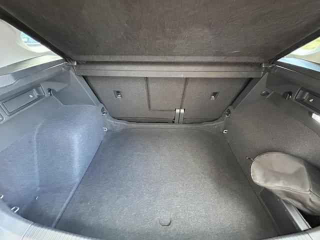 Volkswagen Tiguan image 6