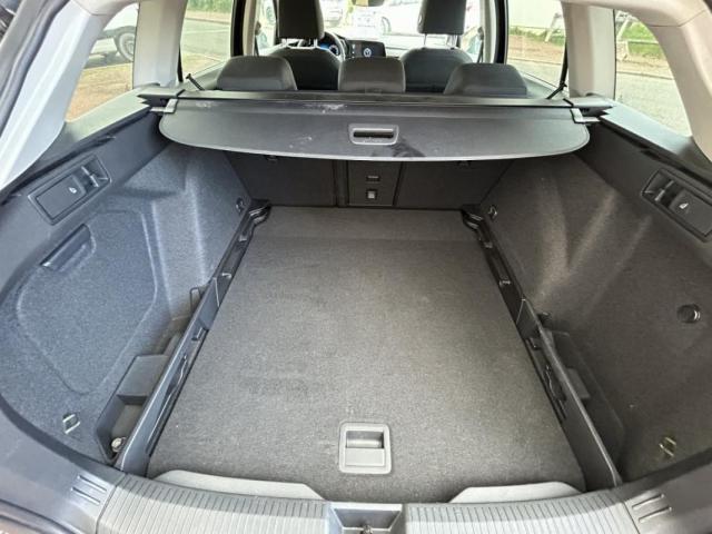 Volkswagen Golf Sw image 5