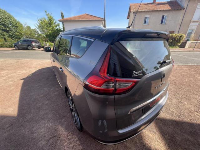 Renault Grand Scénic image 2