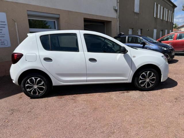 Dacia Sandero Ii image 2