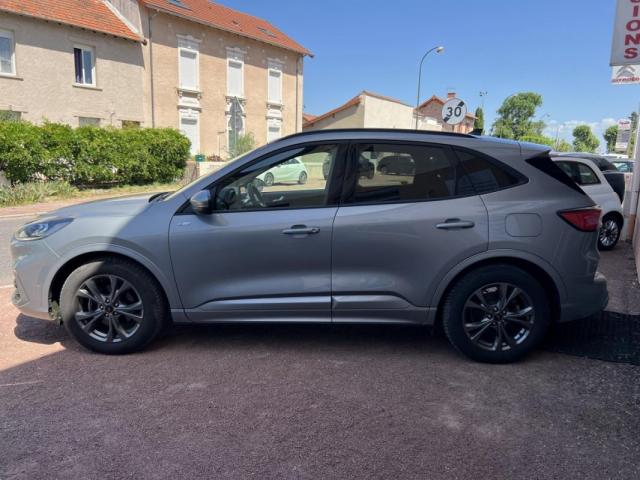 Ford Kuga image 6