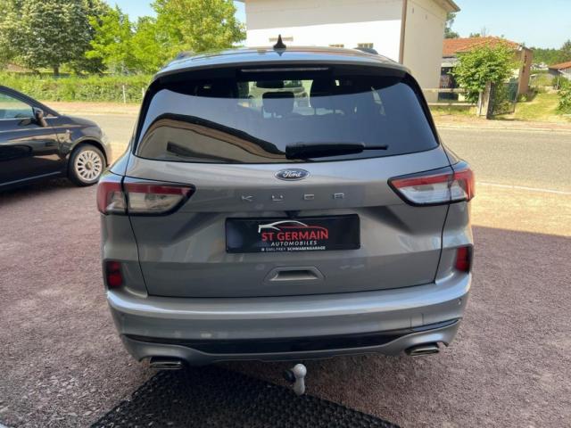 Ford Kuga image 8
