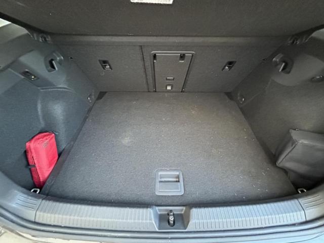 Volkswagen Golf image 2