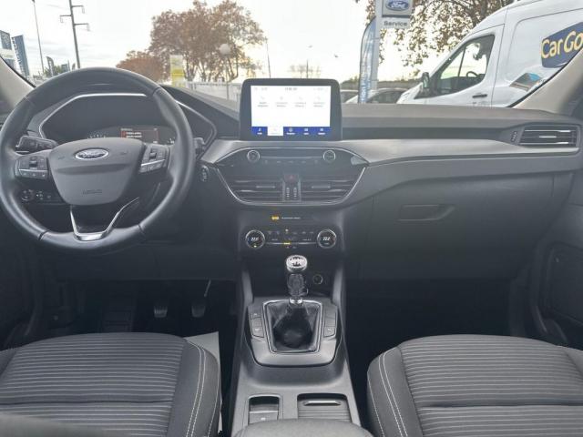 Ford Kuga image 6
