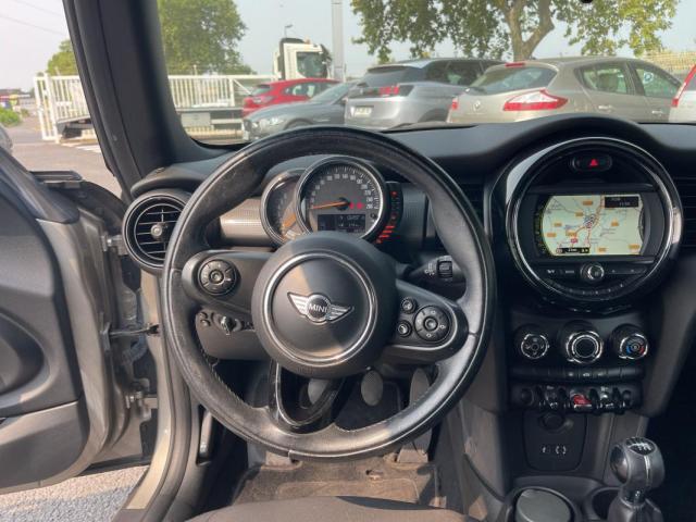 Mini Cabrio image 8