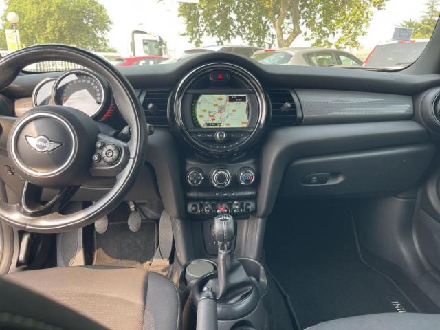 Mini Cabrio image 2