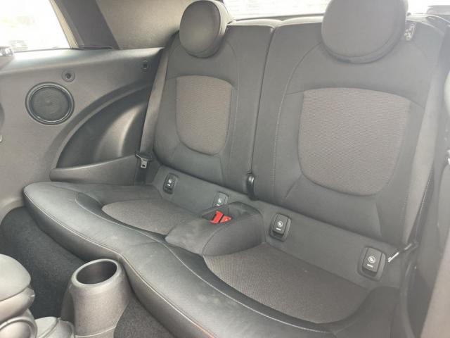 Mini Cabrio image 6