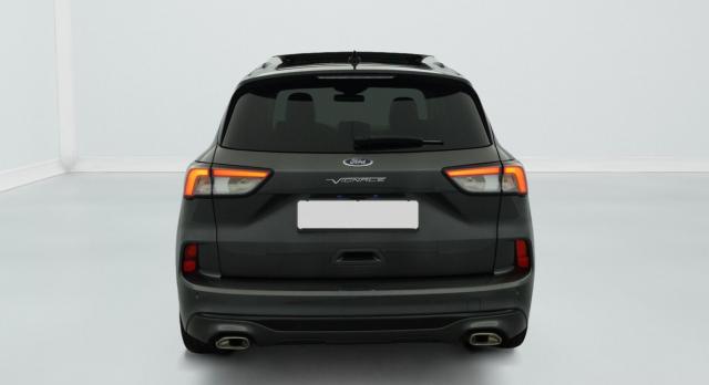 Ford Kuga image 2