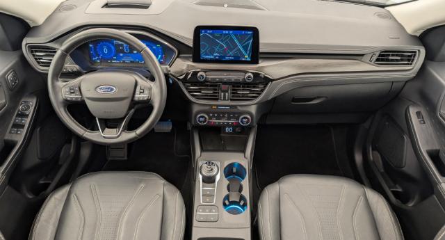 Ford Kuga image 6
