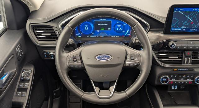 Ford Kuga image 4