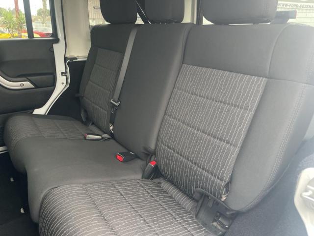 Jeep Wrangler image 3