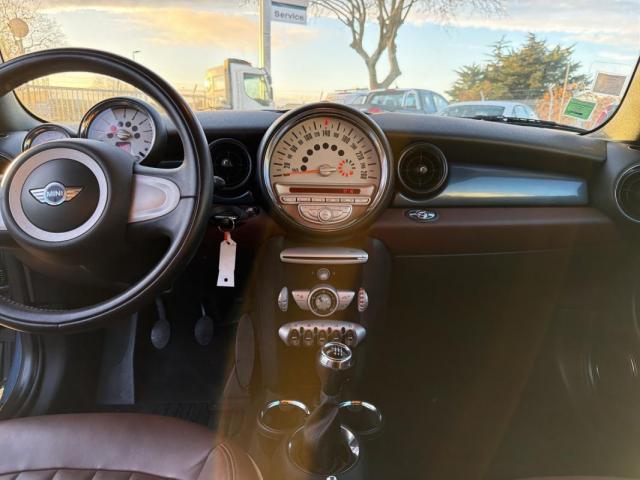 Mini Cooper image 3