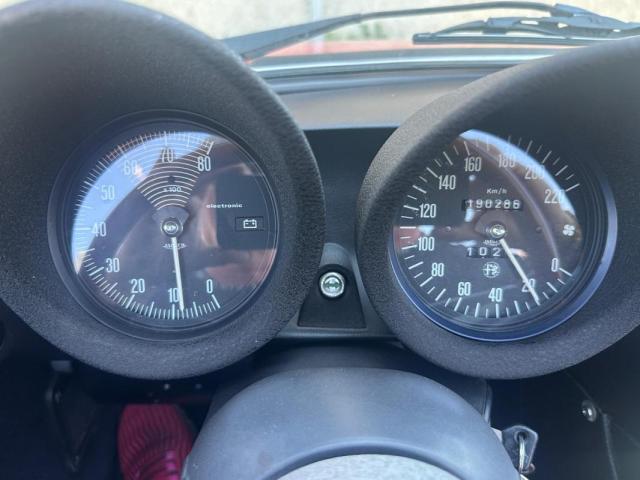 Alfa Romeo Spider image 8