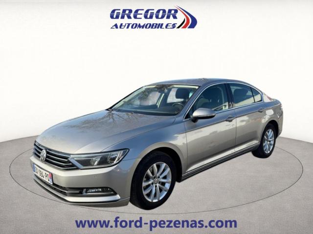 Volkswagen Passat image 9