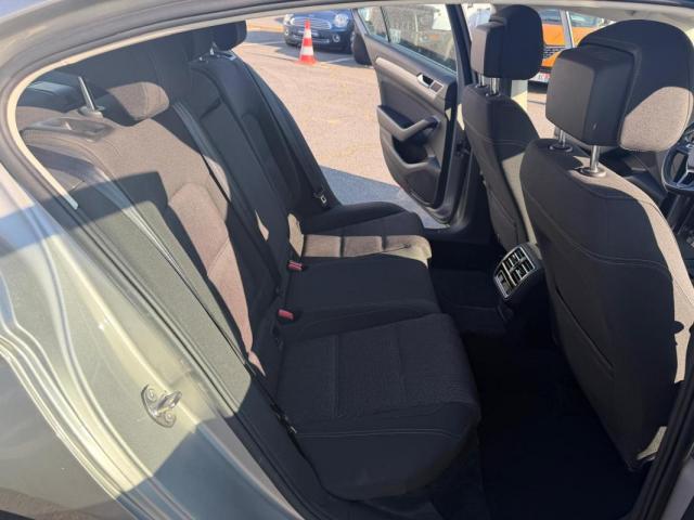 Volkswagen Passat image 1