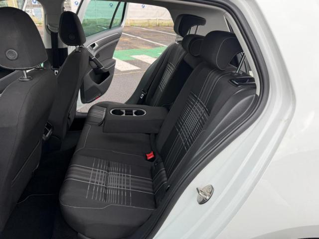 Volkswagen Golf image 2