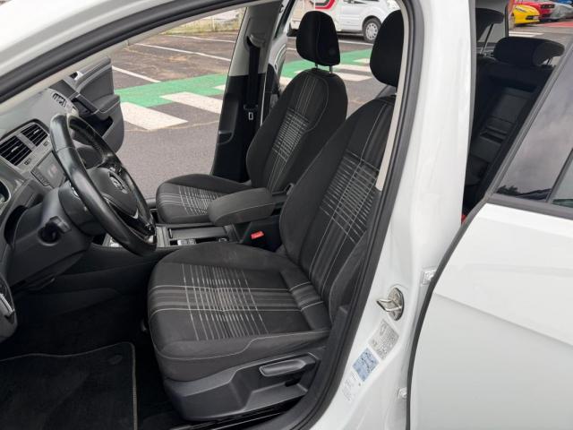 Volkswagen Golf image 9