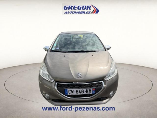 Peugeot 208 image 9