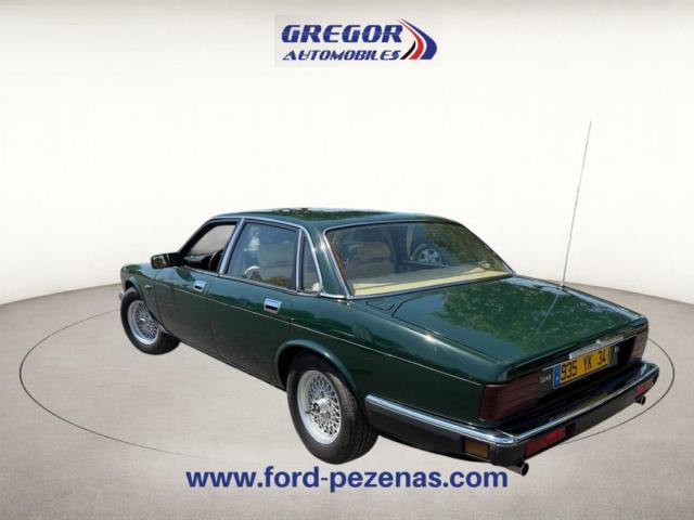 Jaguar Xj image 3