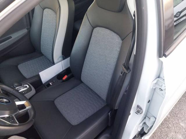 Renault Zoe image 8