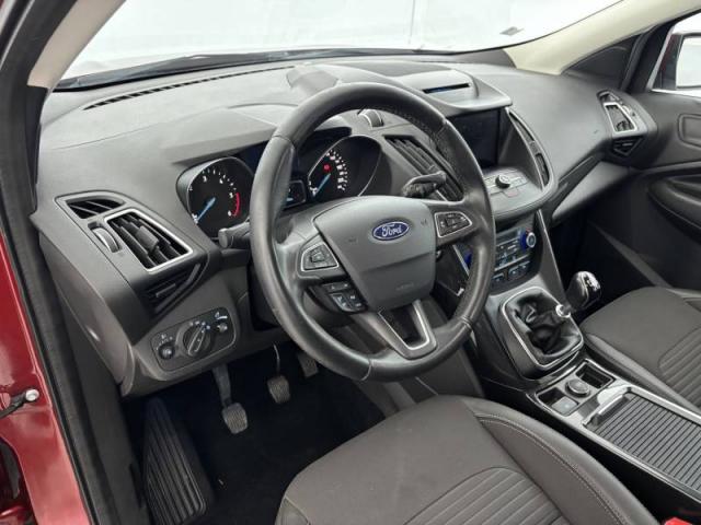 Ford Kuga image 1
