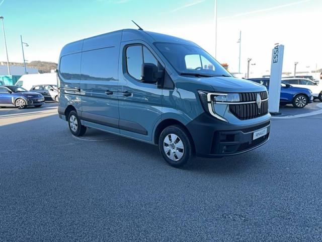 Renault Master image 1