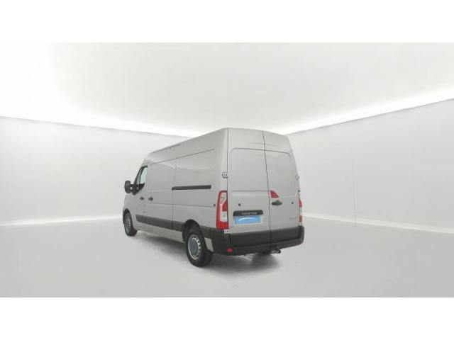 Renault Master image 2