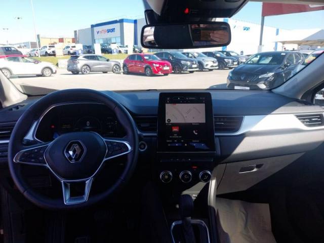 Renault Captur image 2