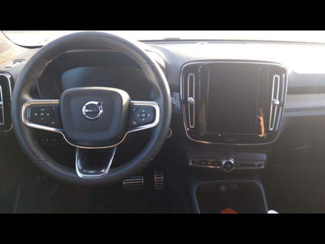 Volvo Xc40 image 8