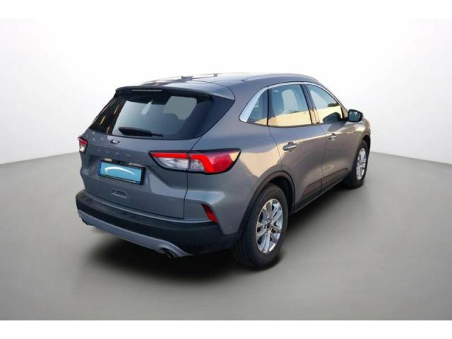 Ford Kuga image 2