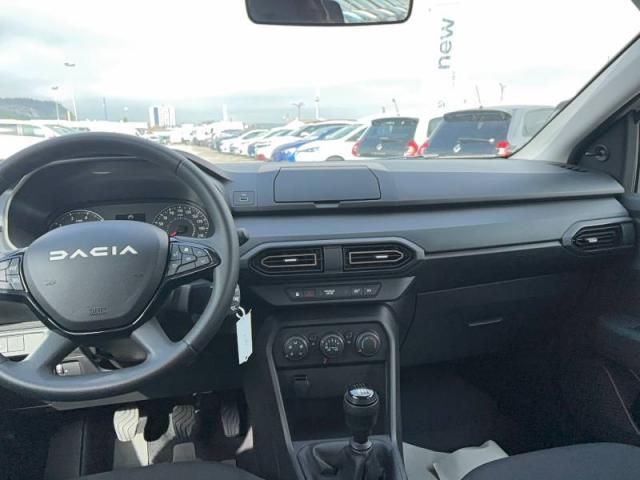Dacia Sandero image 8