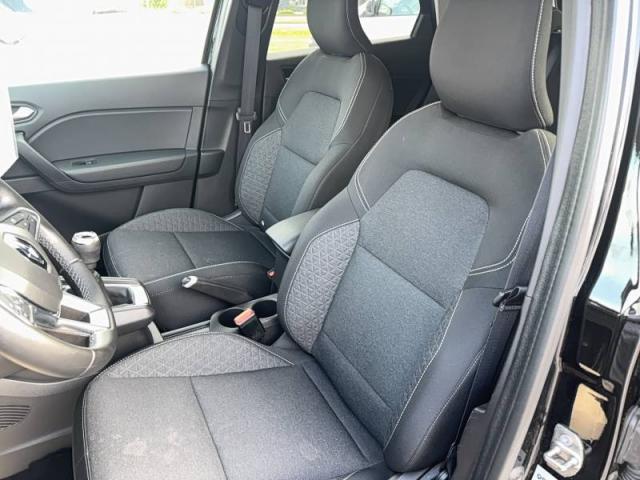 Renault Captur image 8