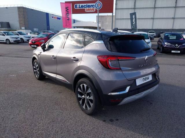 Renault Captur image 2